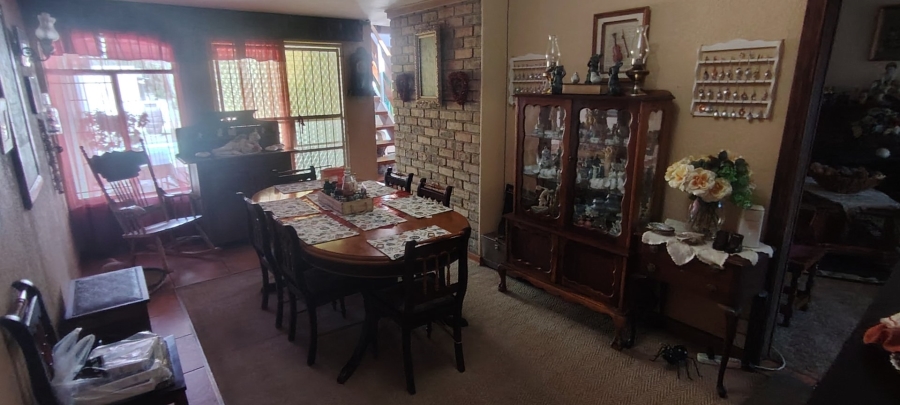 3 Bedroom Property for Sale in Flamwood North West